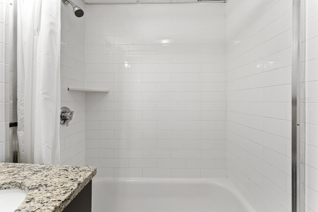 Building Photo - 62 Boylston St
