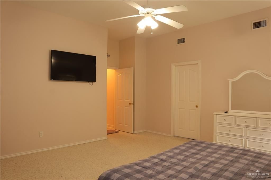 Building Photo - 2212 Lilly Cove Dr