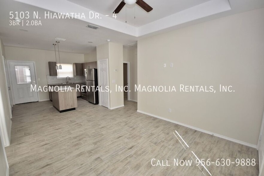 Building Photo - 5103 N Hiawatha Dr