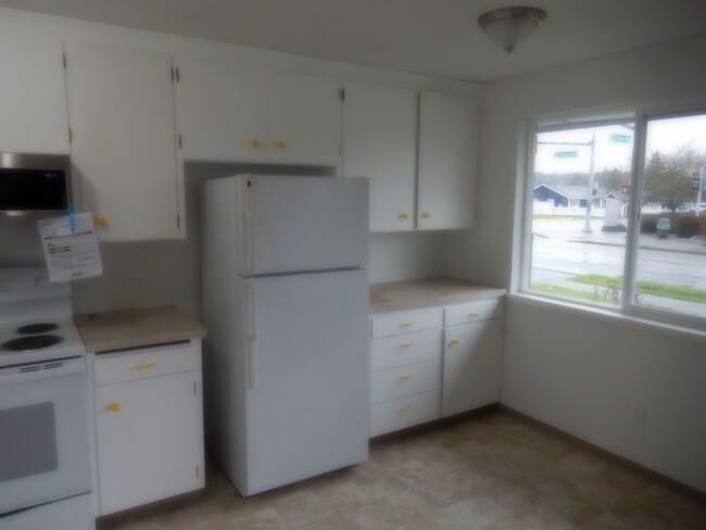 Building Photo - Renovated apartment for Rent