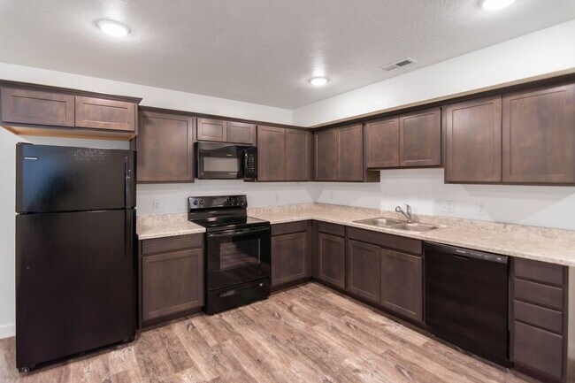 Building Photo - 7487 Geraint St