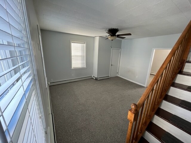 Primary Photo - 388 Snell St