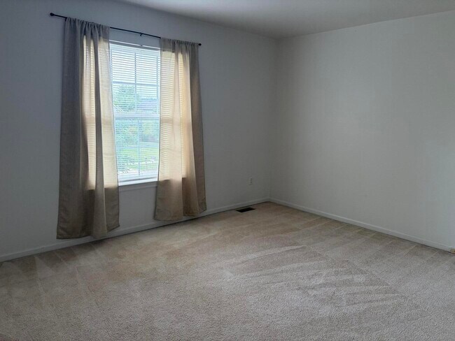Building Photo - 4171 Inglewood Dr