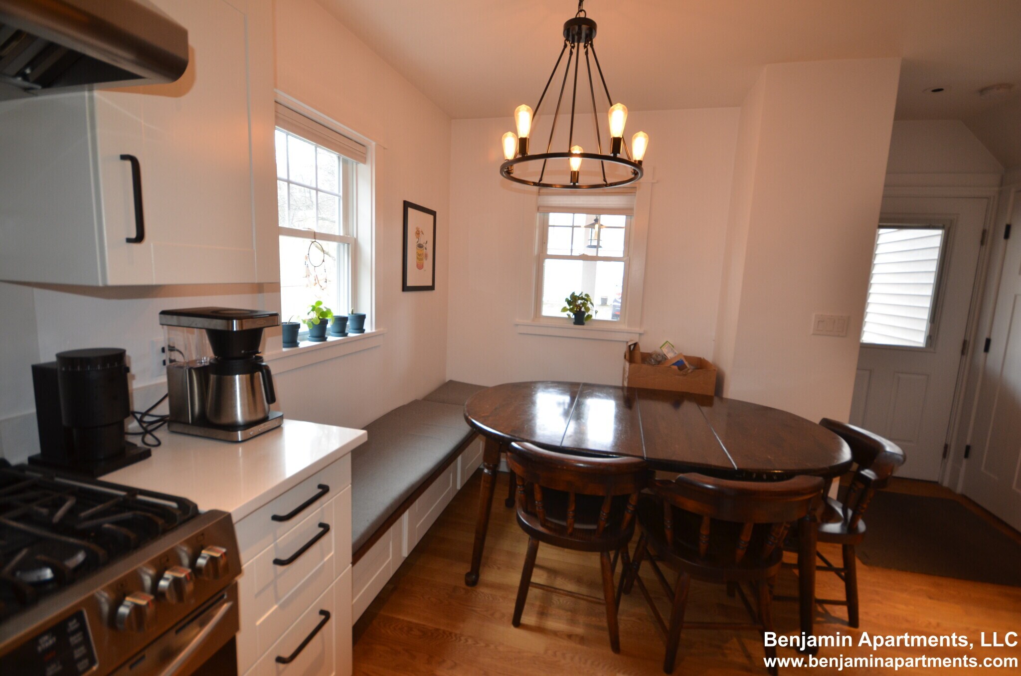 Building Photo - 15 Elmira St