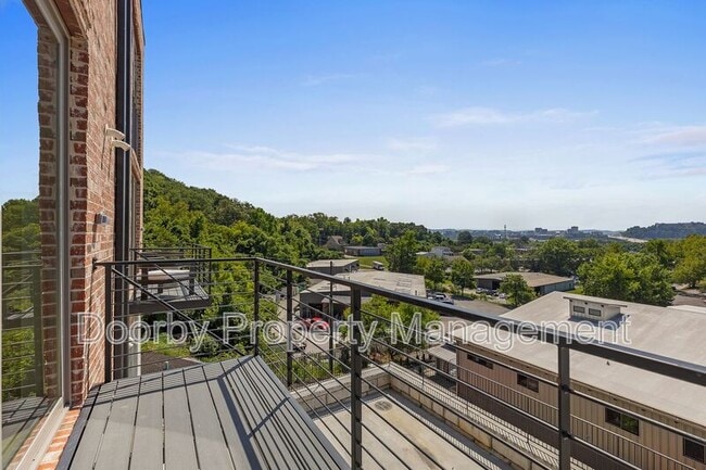 Building Photo - 895 Cherokee Blvd.