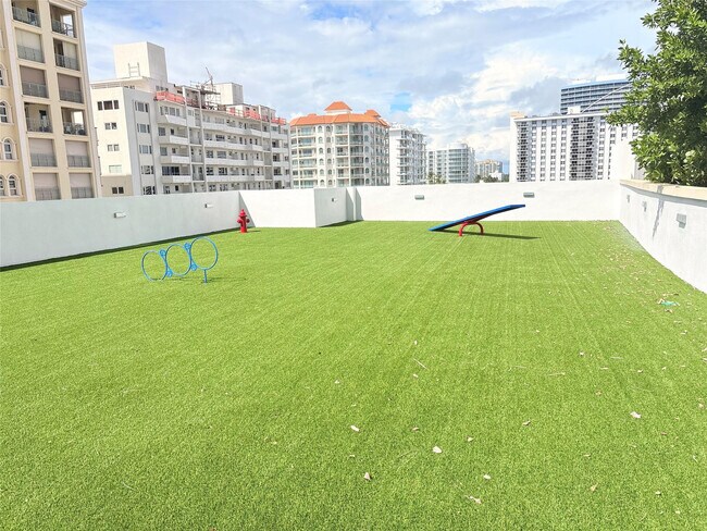 Building Photo - 151 N Seabreeze Blvd