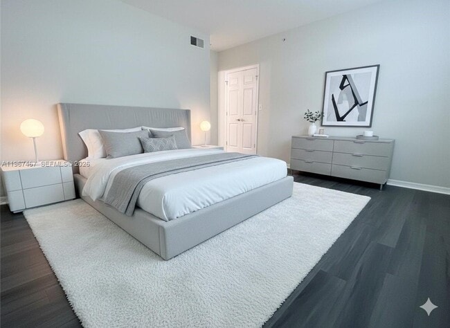 Building Photo - 100 SW 117th Terrace