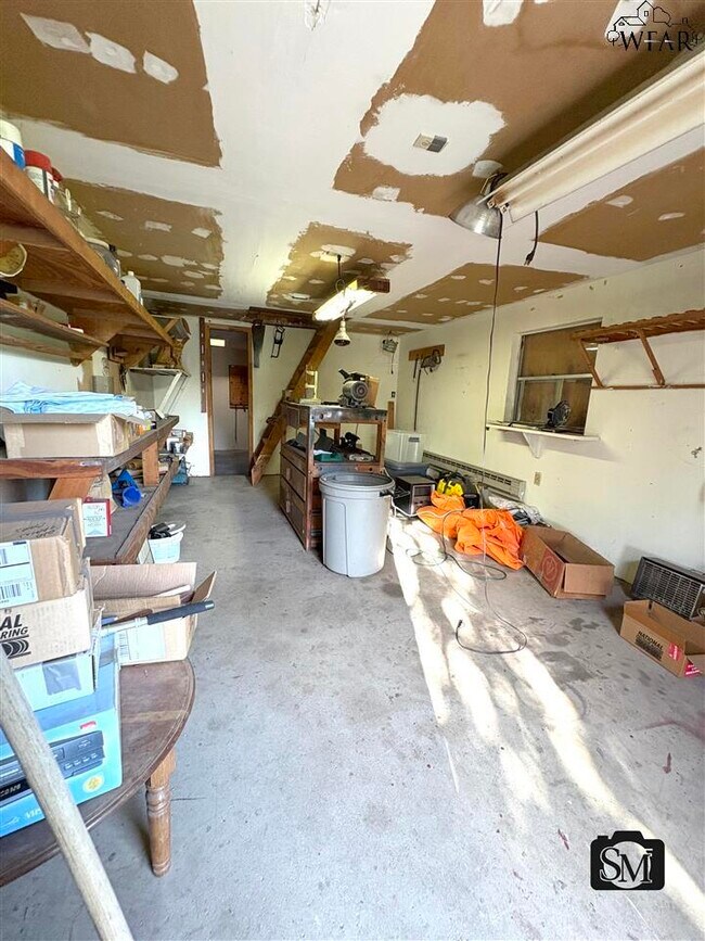 Building Photo - 1431 Cherokee Cir