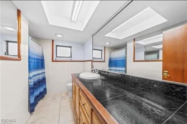 Building Photo - 3745 27th Ave SW