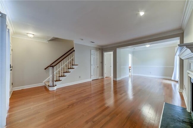 Building Photo - 64 Mt Vernon Cir