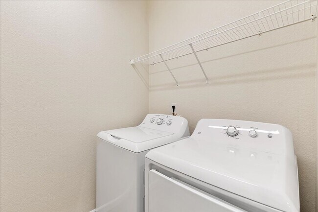 Building Photo - The Sierra - Beautiful 2 Bedroom Luxury Townhome with Loft, 2.5 Bath and Full 2 Car Garage