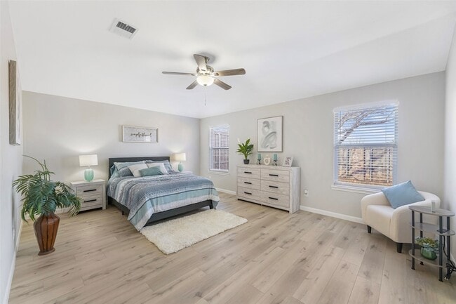 Building Photo - 2608 Glenhaven Dr