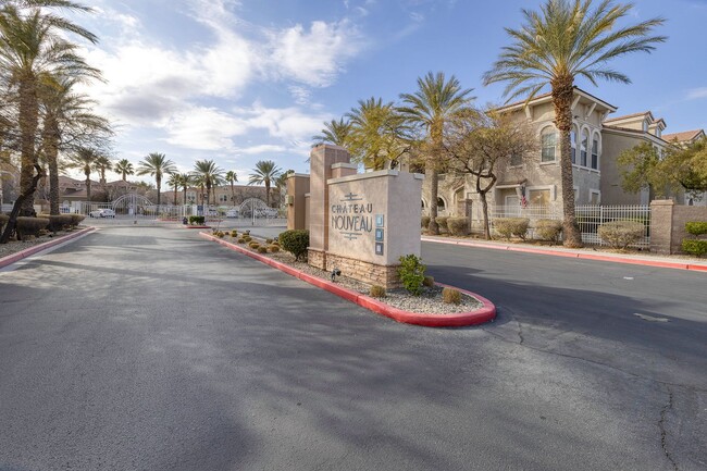 Building Photo - GREAT 2 BEDROOM CONDO IN THE SW - GATED CO...