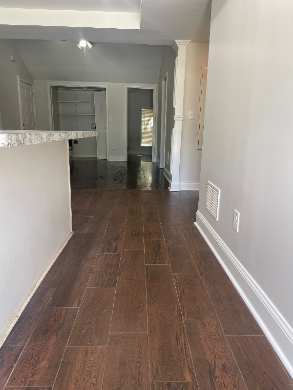 Building Photo - 222 Branch St