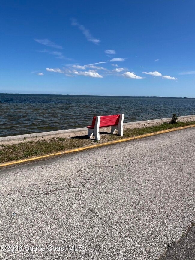 Building Photo - 190 E Olmstead Dr