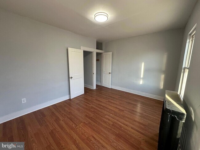 Building Photo - 1922 Ruan St