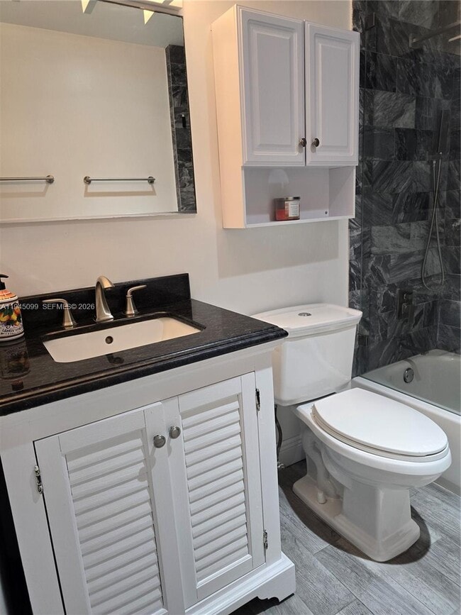 Building Photo - 2171 NE 66th St