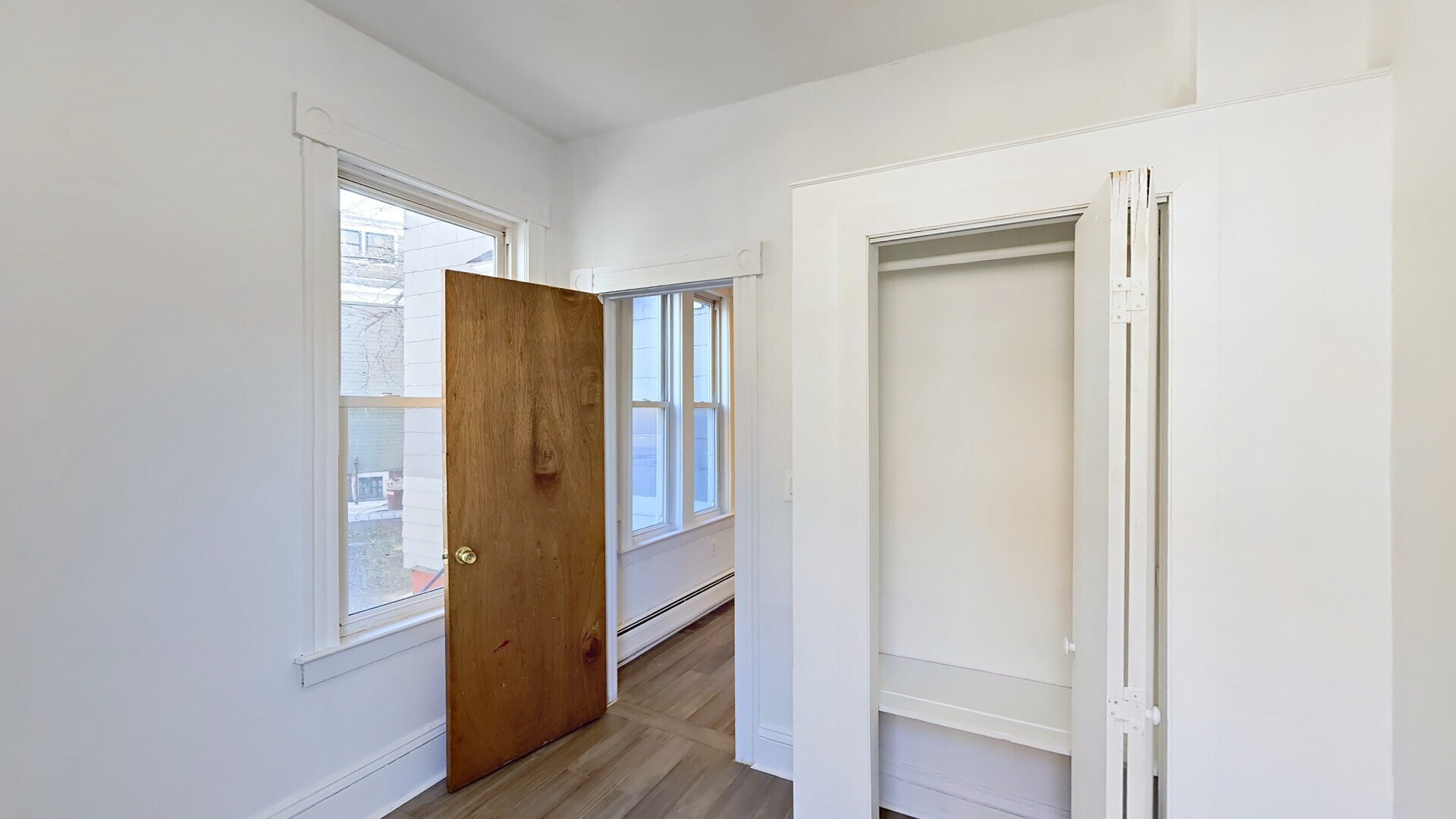 Building Photo - 254 Windsor St