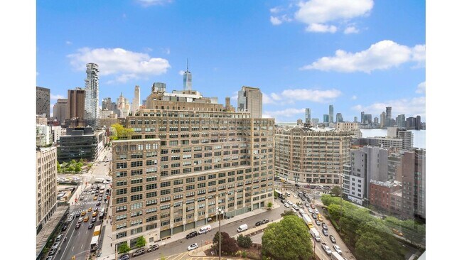 Building Photo - 111 Varick St