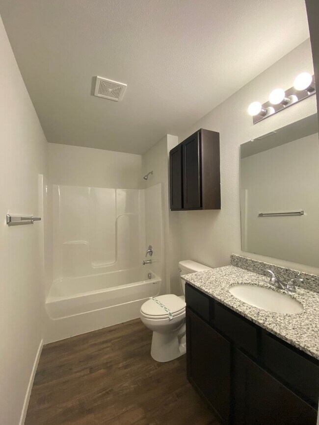 Building Photo - NOW PRE-LEASING — Charming 3-Bedroom | 2-Bath Home in Regency Park