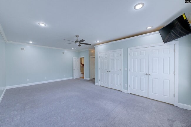 Building Photo - 2 Rose Dew Ln