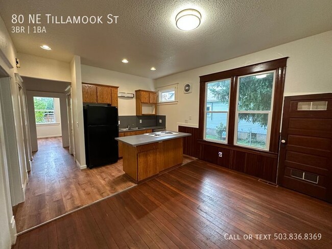 Building Photo - Amazing Unit in the Elliot Neighborhood!