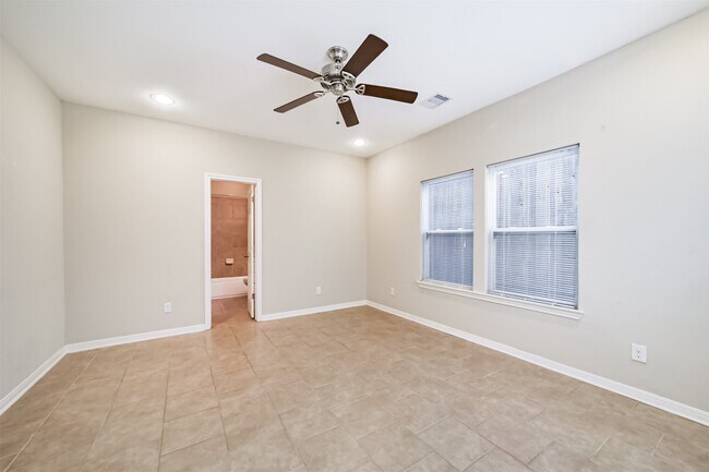 Building Photo - 5305 Avenue J