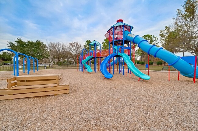 Building Photo - 7211 Spring Meadow Ln