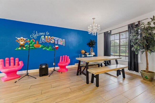 Building Photo - 201 Fairlane Dr