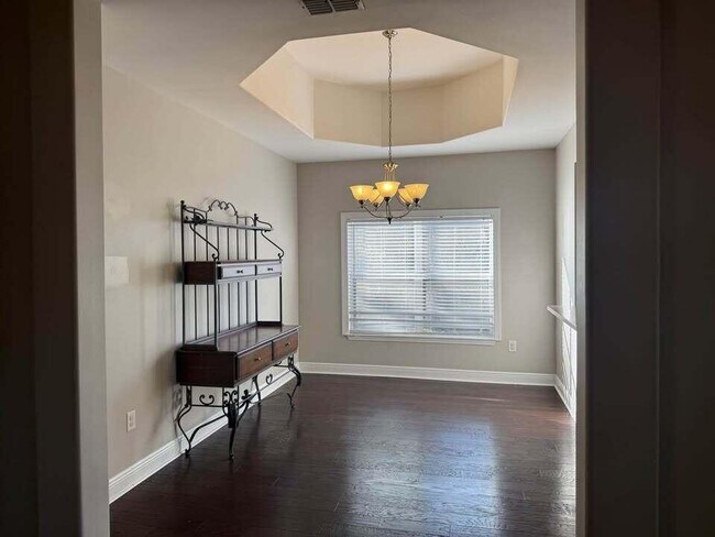 Building Photo - 371 Symphony Way