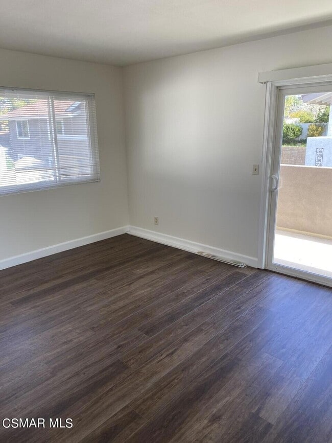 Building Photo - 224 Gazania Ct