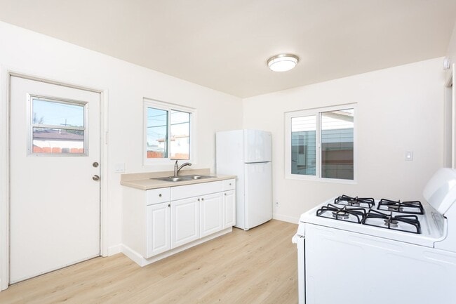 Building Photo - Cherokee