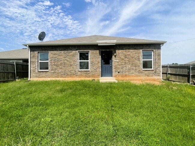 Building Photo - 10012 Wimbledon Ct