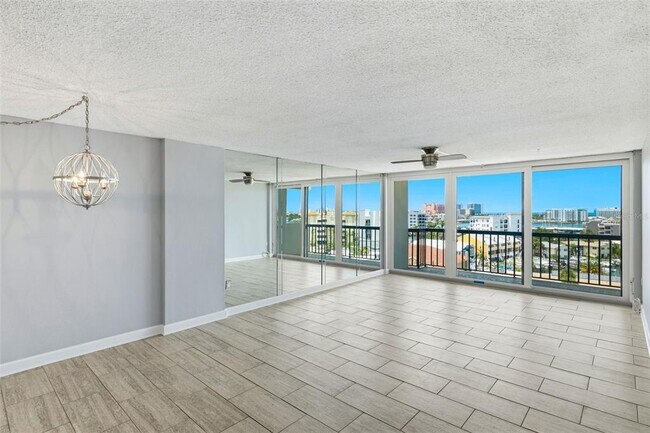 Building Photo - 400 Island Way