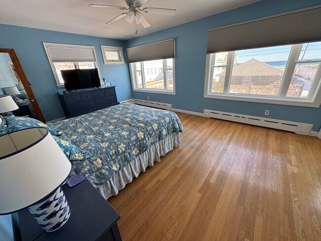 Building Photo - 124 Manomet Ave