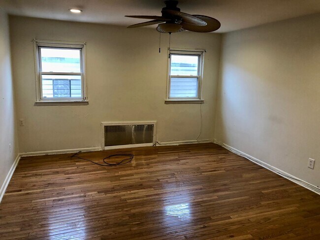 Building Photo - 172 Virginia Ave