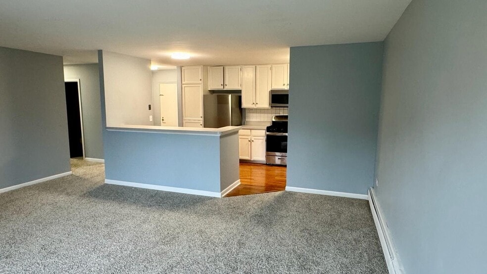 Building Photo - 1041 W Ogden Ave