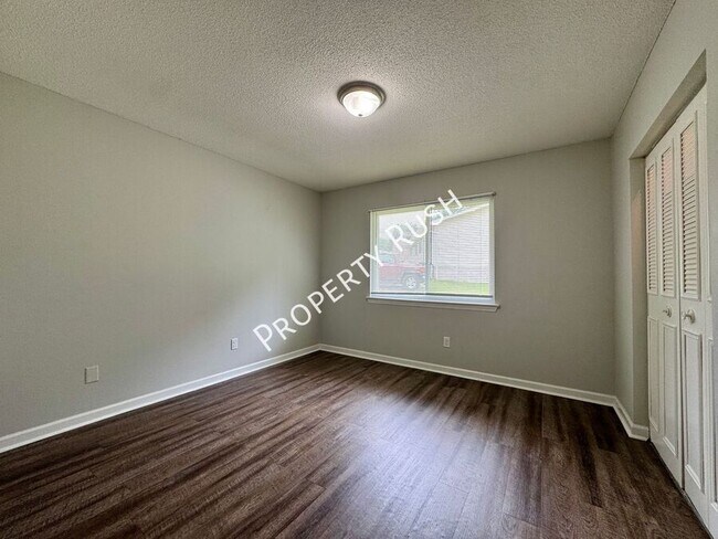 Building Photo - 52 Frawley Rd
