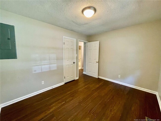 Building Photo - 6413 Rutherglen Dr