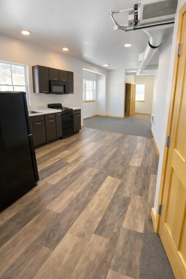 Building Photo - 2BD/1BA In Richmond - ?Half Off First Month’s Rent with Lease Starting by July 1?