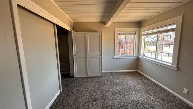 Building Photo - Nice home in Sacramento