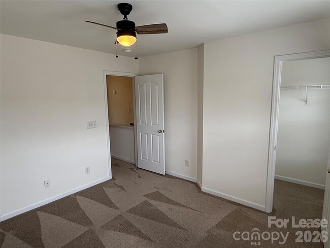 Building Photo - 6918 Creft Cir