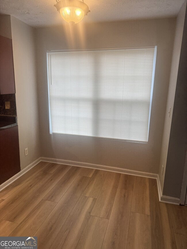 Building Photo - 5842 Wellborn Oaks Ct