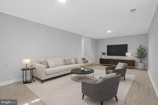 Building Photo - 8505 Jeffersonian Ct