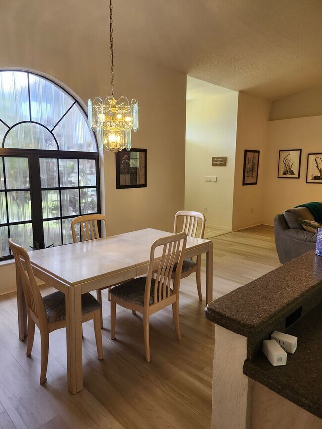 Building Photo - AVAILABLE 2026 SEASON! PORT CHARLOTTE, HEA...