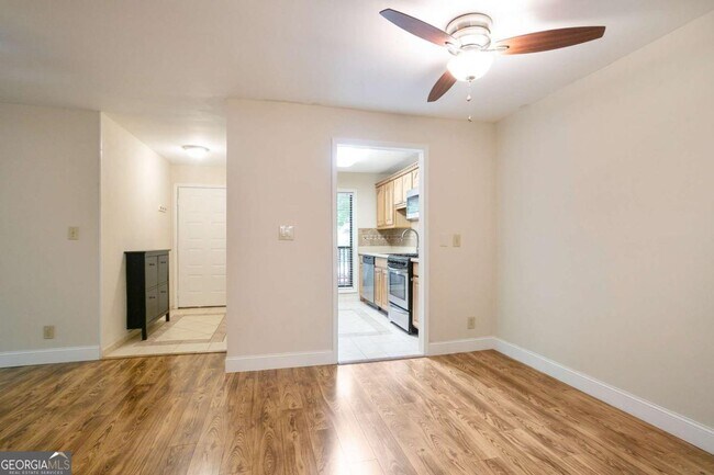 Building Photo - 408 River Run Dr
