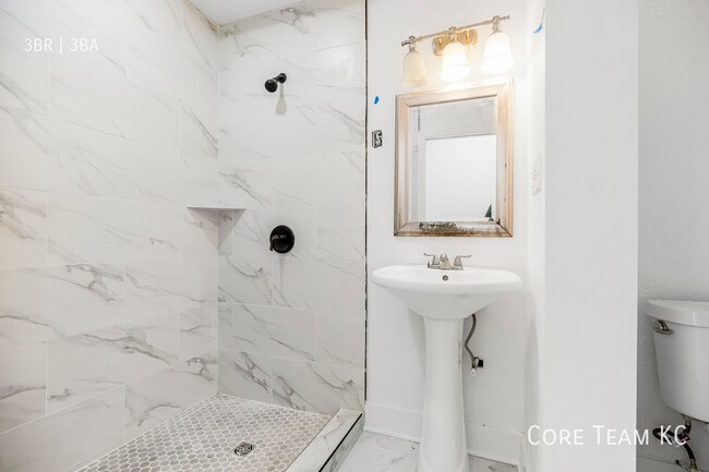 Building Photo - 1120 Ward Pkwy