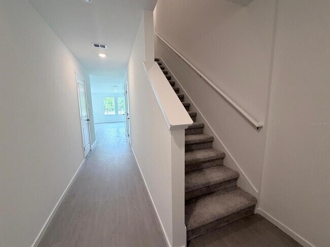 Building Photo - 1207 Orion St