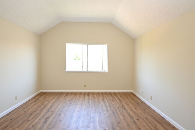 Building Photo - 1181 Casa Marcia Pl