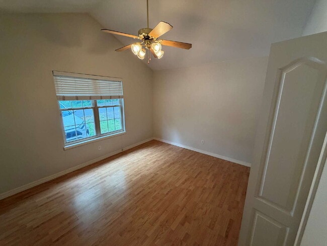 Building Photo - Modern, Low Maintenance Townhome in a Prime Fayetteville Location